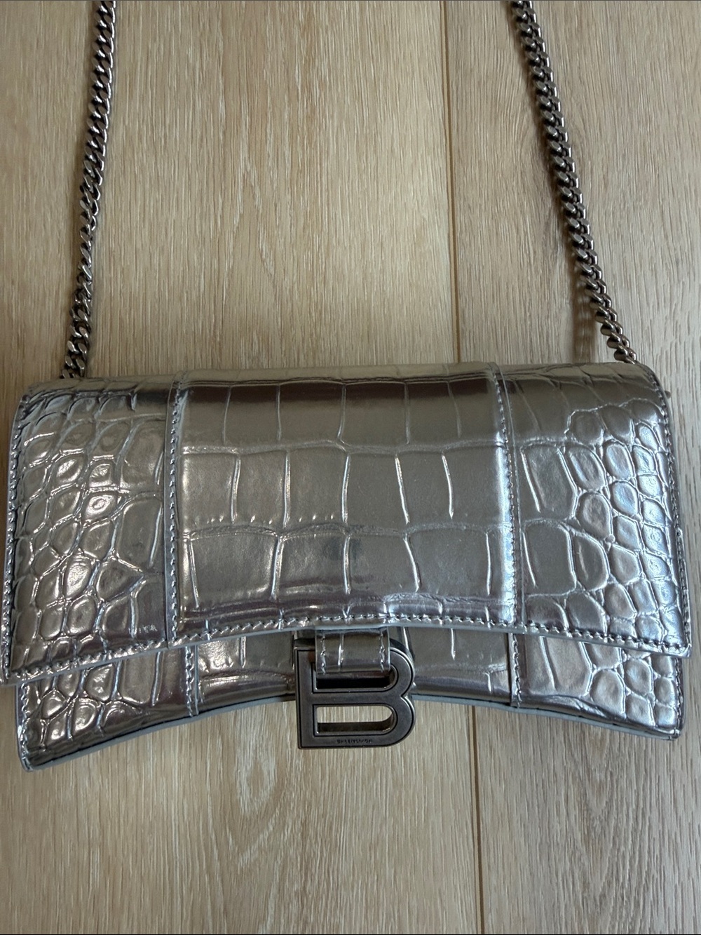 Balenciaga Metallic Silver Croc-Embossed 'B' Shoulder Bag - Picture 3 of 6